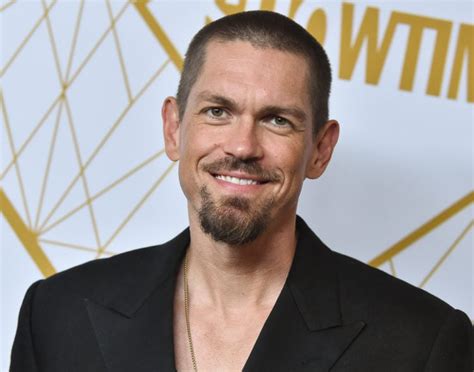 Steve Howey Net Worth, Wife, Bio, Age, Height,。